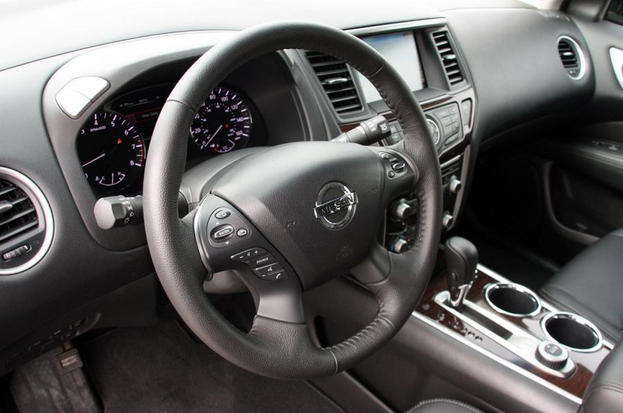  Nissan Pathfinder 2013 года  (фото 92 из 141)